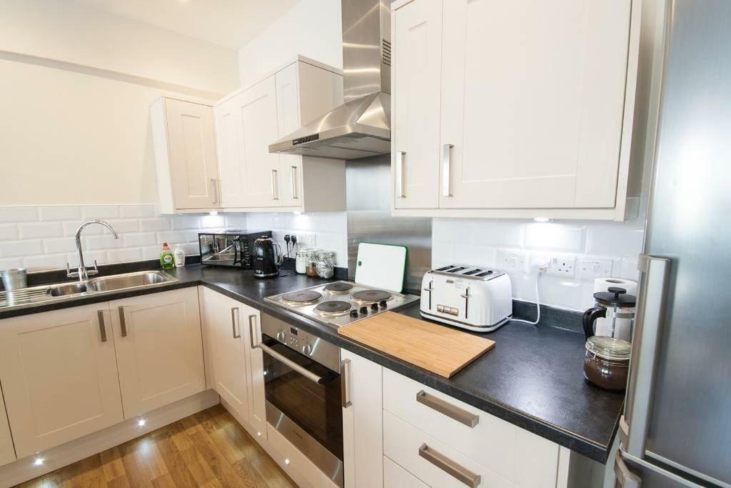 The Broadmead Forest - Spacious City Centre 3Bdr Apartment ブリストル エクステリア 写真